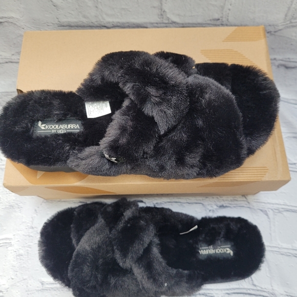 Koolaburra by UGG Cameal slides black faux fur in size 9M - Picture 4 of 9